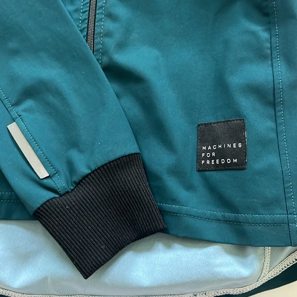 Machines for freedom XS cycling wind jacket in turquoise - Picture 2 of 4